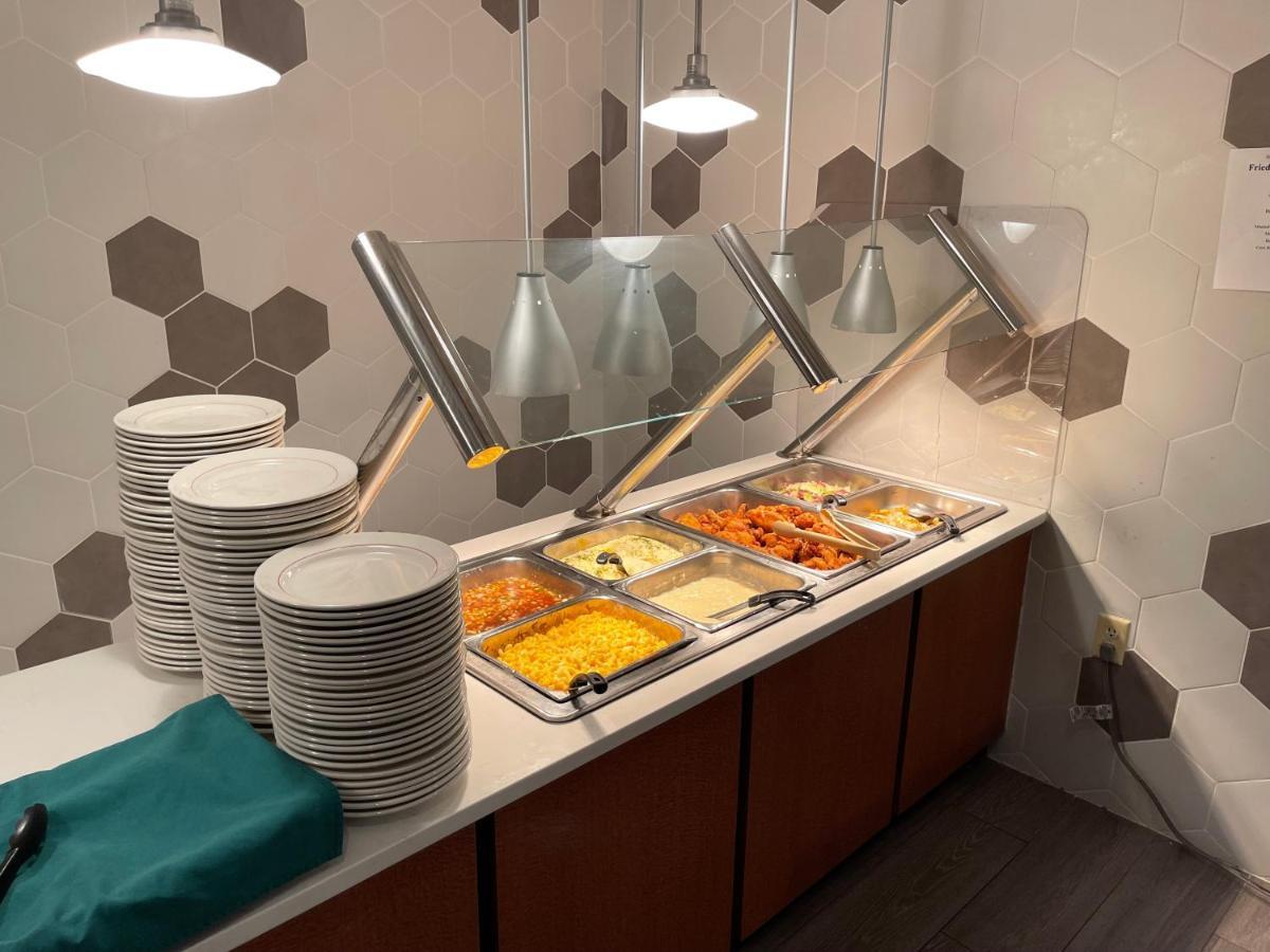 Holiday Inn Martinsburg By Ihg Экстерьер фото
