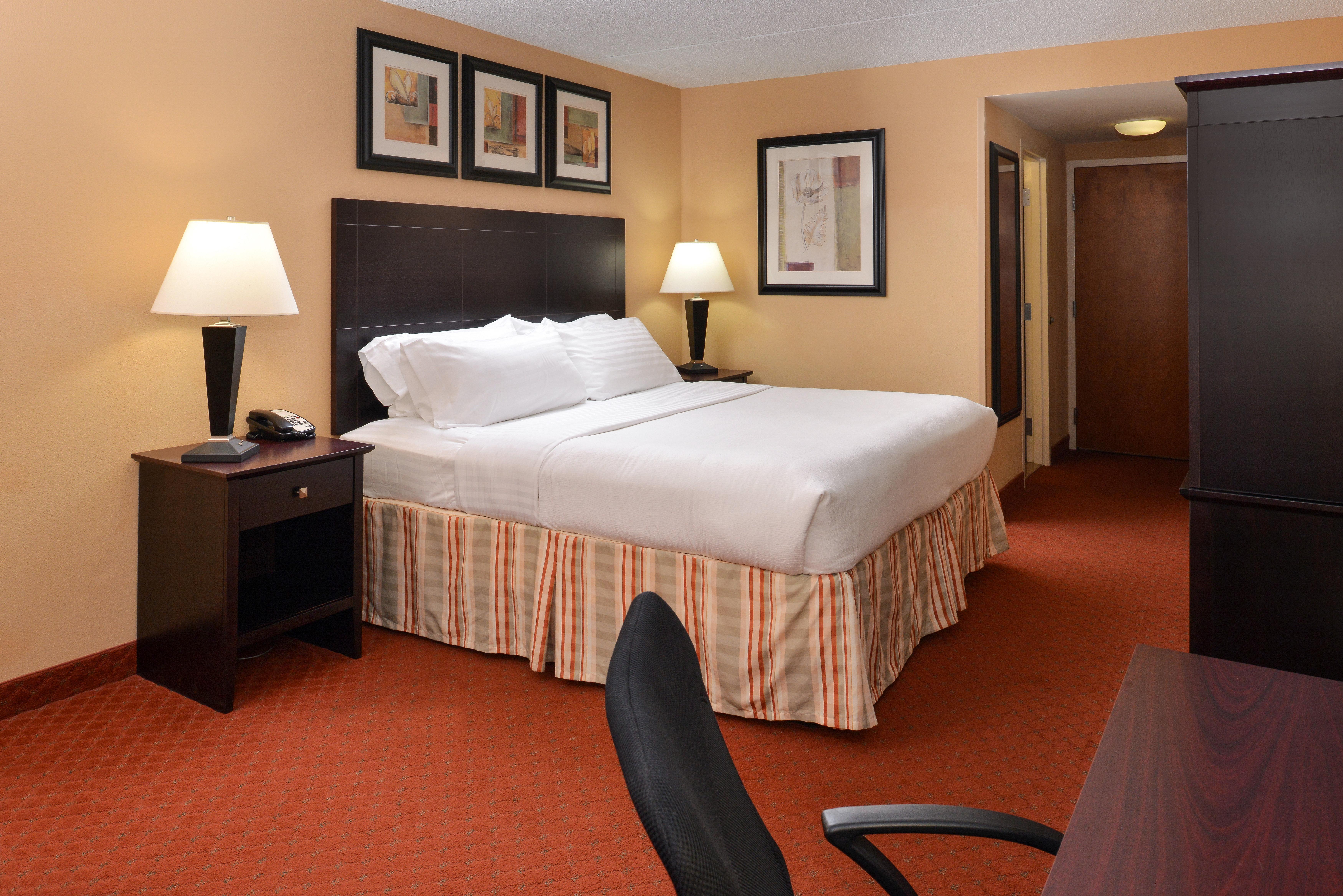 Holiday Inn Martinsburg By Ihg Экстерьер фото
